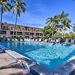 Luxe Naples Escape Walk To Beach And Downtown!