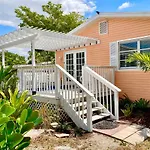 Coral Cottage Retreat