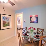 Cozy Naples Home With Lanai - 1 Mi To Bluebill Beach