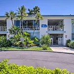Luxe Naples Escape Walk To Beach And Downtown!