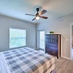Quiet Lely Resort Condo With Pool - 2 Mi To Golf!