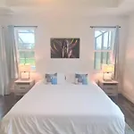 Exquisite Home 4 Beds With Heated Pool & Jacuzzi