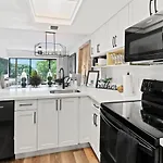 Park Shore Unit Beautiful Beaches And 5Th Ave Shopping