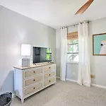 Relaxing Condo With Screened-In Lanai, 4 Mi To Beach