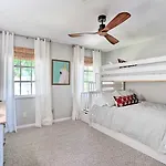 Relaxing Condo With Screened-In Lanai, 4 Mi To Beach