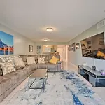 First-Floor Naples Condo About 3 Mi To Beaches!