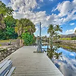 Direct Gulf Access And Lanai Sunny Naples Home!