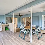 Direct Gulf Access And Lanai Sunny Naples Home!