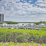 First-Floor Naples Condo About 3 Mi To Beaches!