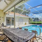 Superb Lakeside Villa With Private Pool Naples