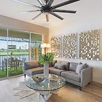 Greenlinks Remodeled Unit 3Bedrooms