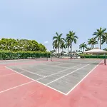 A Slice Of Naples Life