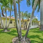 Charming Naples Home With Patio About 5 Mi To Beach