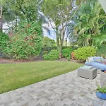 Luxury Naples Villa - Walk To Vanderbilt Beach!