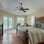 Briarwood- Vintage Ct