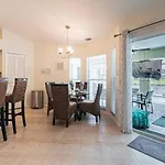 Crown Pointe- Harrogate Ct.
