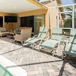 Briarwood- Vintage Ct