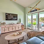 Luxurious Canal-Front Retreat With Game Room!