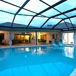 In The Heart Of Naples, Suite With Lake & Pool