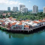 Piccadilly Beach House - Beautiful Updated Home, Private Pool, Minutes From Downtown 5Th Ave & Beaches!!!