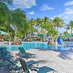 Luxury Golf Villa In Beautiful Lely Resort With Pool