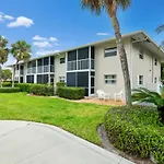 Tropical Oasis 809
