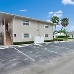 Coastal Paradise 815