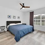 Luxury Condo, 90-Day Minimum Stay -Less Declined!!!, Gated, 4 Mi Vanderbilt Beach