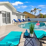 Private Pool｜Near Beach｜Fenced Yard｜Outdoor Living