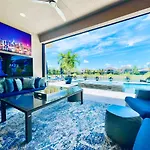 Luxury Home With Pool & Spa