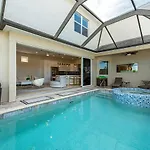 Vacation Home With Pool. 4 Bedrooms. Sleeps 10