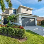 Vacation Home With Pool. 4 Bedrooms. Sleeps 10