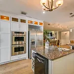 Naples Retreat With Private Pool And Spa!