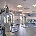 Naples Vacation Rental Close To Parks And Beaches!