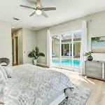 Modern Home W Screened Pool, Hot Tub, & Comm Amenities!