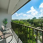 Stylish Condo In Fantastic Location!