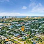 Naples Paradise Near The Beach!