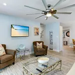 Lake Park Cottage