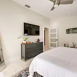 Updated Naples Retreat With Private Pool And Patio!