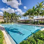 Naples Villa With Pool Access, 10 Mi To Beach!
