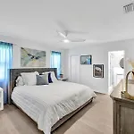 New! Naples Retreat - Close To Vanderbilt Beach