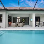 Casa Campagnola Heated Pool/Hot Tub Outdoor Kitchen