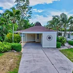 Subtropical Oasis -Naples Fl Retreat