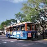 Crown Pointe-Mabry Drive