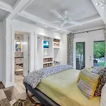 Coastal Vibes, Pickleball Court, One Mile To The Beach