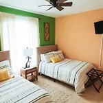 Tropical Paradise 3.5 Bd/3Ba Villa 10-Min To Beach