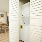 The Boho Bliss - Lakeview Elegance 3Miles Downtown