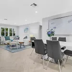 Pool Home In The Heart Of Naples!