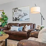 Serene Naples Retreat: Golf-Resort Pool-Tennis-Gym
