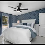 Chic Naples Cottage 7 Min From The Beach